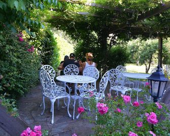 Casa Meridiana - Calacuccia - Patio