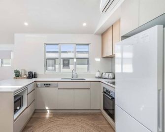 22 South - Lennox Head - Lennox Head - Dapur