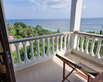 Island Cove - Victoria - Balcony
