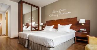 Avenida Hotel - Almería - Phòng ngủ