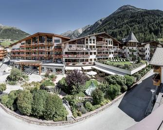 Das Central - Alpine. Luxury. Life, Sölden - Sölden - Building