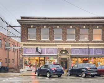 Great for Skiing & Biking! Cozy Dtwn Wallace Condo - Wallace - Building