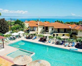 Medusa Hotel - Kriopigi - Pool