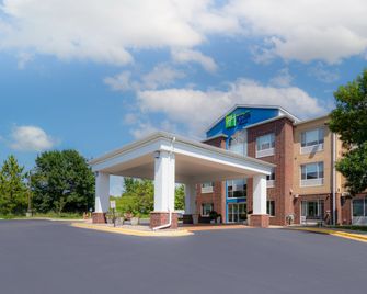 Holiday Inn Express & Suites Chanhassen By IHG - Chanhassen - Gebäude