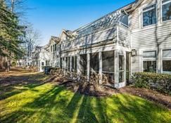 Beautiful remodeled 3 bedroom townhouse in Sea Colony West - Bethany Beach - Building