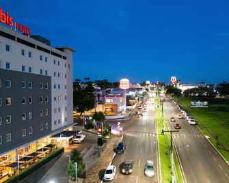 Ibis Ourinhos - Ourinhos - Gebäude