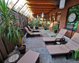 Heide Hotel Reinstorf - Lüneburg - Patio