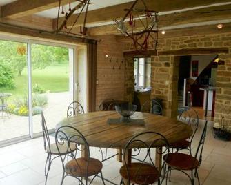 Maison indépendante avec grand parc arboré, proche de la nature et des lacs - FR-1-611-18 - Fayl-Billot - Comedor