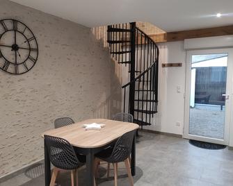 Gîte Le Clos Controis - Cormeray - Restaurante