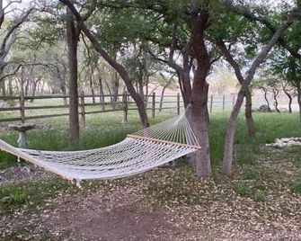 Horse Friendly Ranch | 40 Acres | Extended Stays - Джорджтаун - Патіо