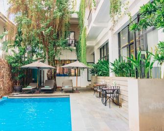 Angkor Aurora - Siem Reap - Pool