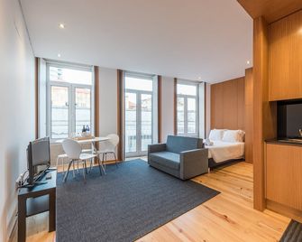 GuestReady - Given to fly - Porto - Living room