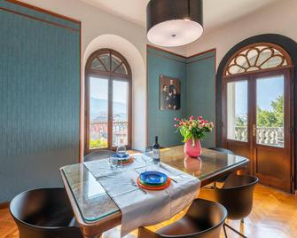 Awesome home in Riva del Garda TN - Riva del Garda - Dining room