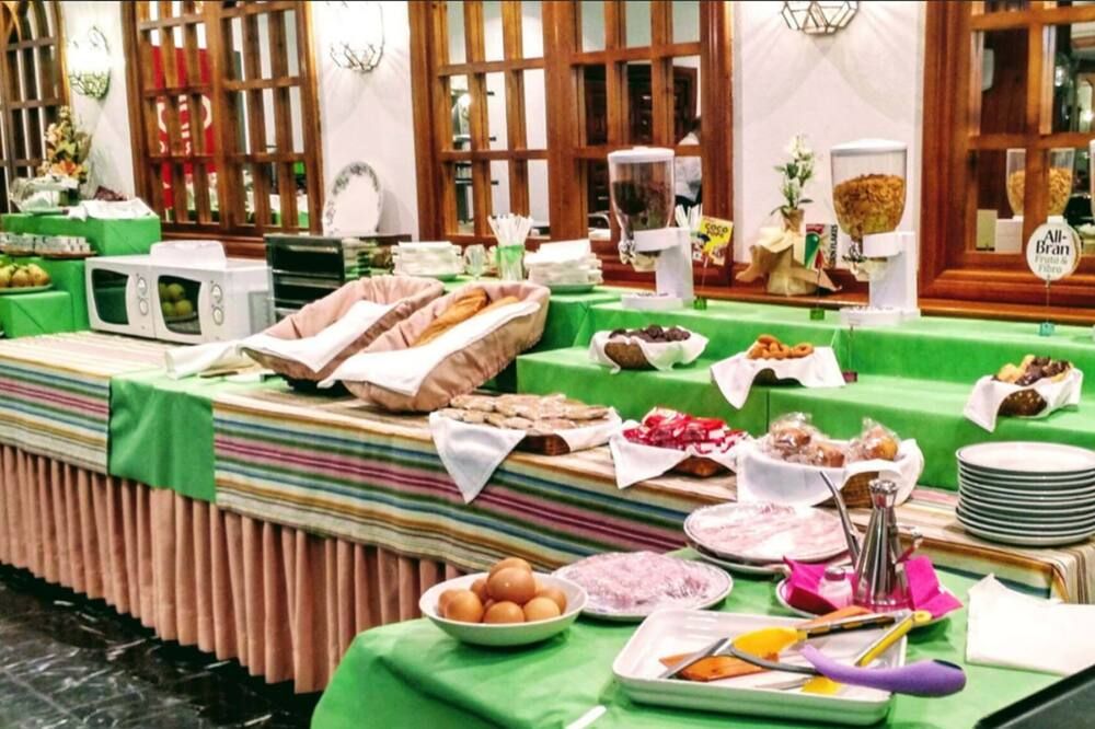 Hotel Museo Los Infantes - Santillana del Mar - Buffet