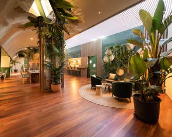 أبارتهوتل أتينيا - برشلونة - ردهة