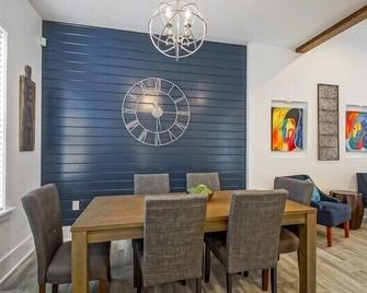 Fabulous Gated New Construction 3 bed 2 bath HOME only 4 miles from Downtown! - Nueva Orleans