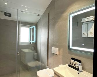 Baz'hur Boutique Hotel - Kukës - Bathroom