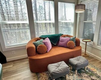 Tiny House Minutes from The Heart of Mentone - Mentone - Sala de estar
