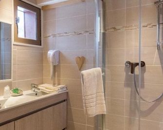 Logis Hôtel Spa la Cascade - Risoul - Koupelna