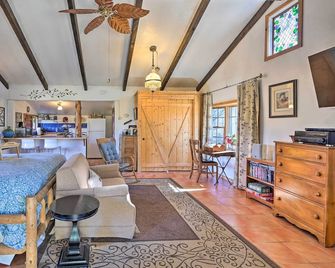Cozy Story Book Barn Cottage With Scenic - Julian - Wohnzimmer
