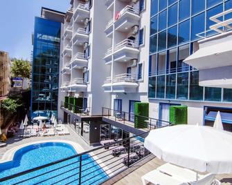 Ramira City Hotel - Adults Only - Alanya - Svømmebasseng