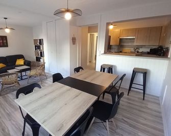 Trois Appartements Secteur Foncillon Pla - Royan - Salle à manger