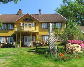 Bondegårdparken i Kristiansand - Kristiansand - Bygning