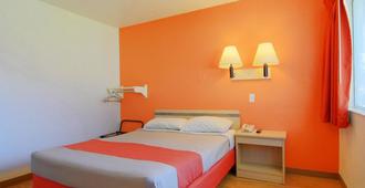 Motel 6 Rapid City, SD - Rapid City - Bedroom