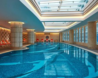 Shanghai Marriott Marquis City Centre - Shanghai - Pool