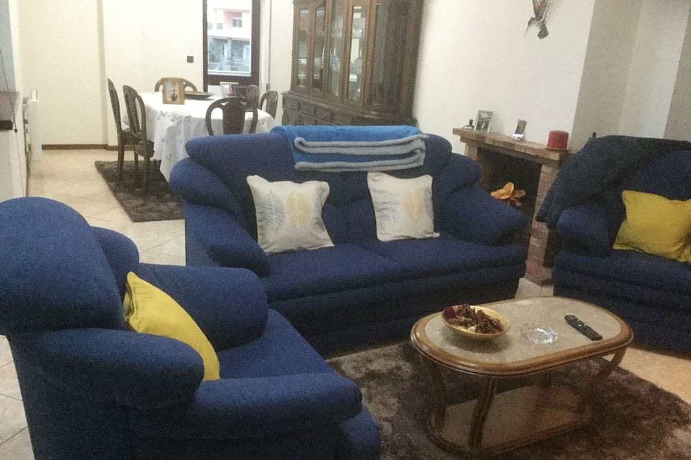 Charming large family apartment - براغانكا - غرفة معيشة