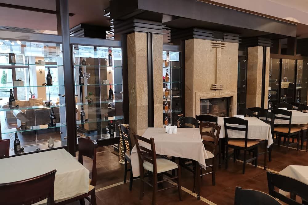 ترينيتي ريزيدنس بانسكو