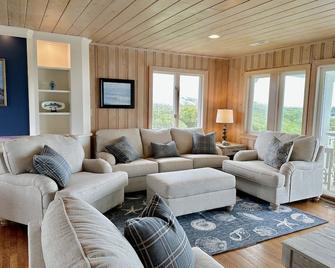 Duneside home - Pine Knoll Shores - Living room
