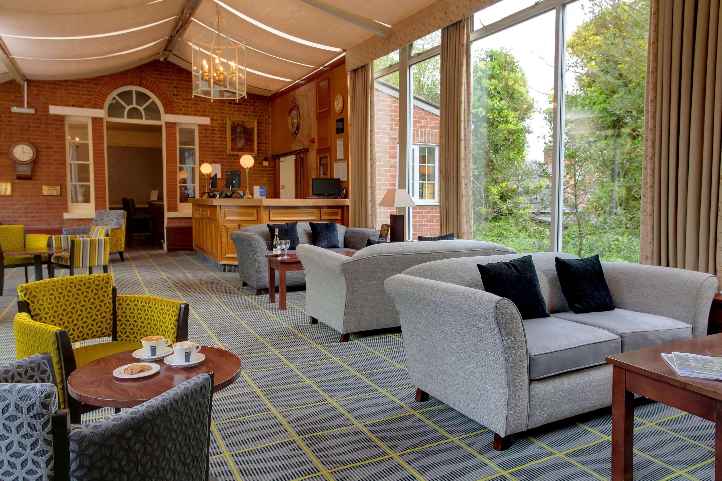 Moore Place Hotel, BW Signature Collection - מילטון קיינס - טרקלין