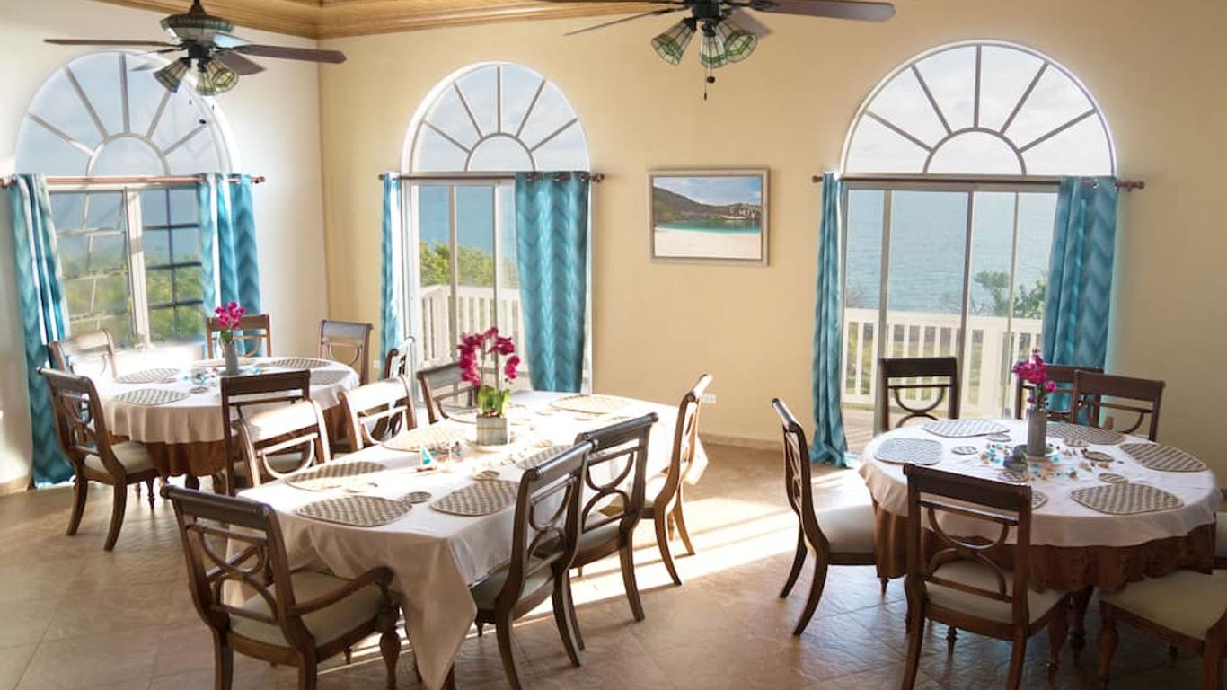 Gems At Paradise Resort