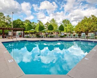 Hampton Inn Elizabeth City - Elizabeth City - Pool
