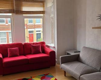 Stunning 1 bed flat in Newport-F3 - Newport - Living room