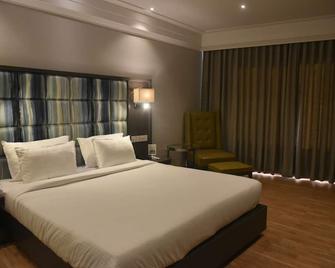 Hotel Accord Premier - Raigarh - Bedroom