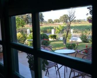 Rena's House - Kalogria - Balcone