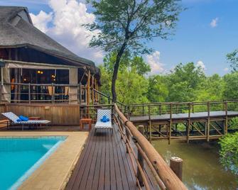 Madikwe River Lodge - Dwaalboom - Piscina