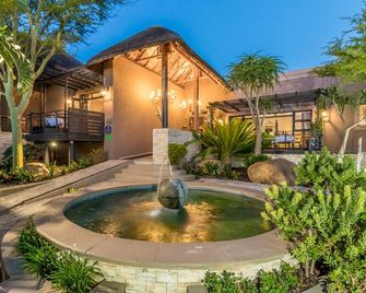 SW1 로지 - 서머셋 웨스트 - 로비