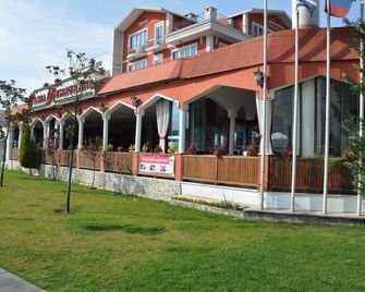 Pasha Palas Hotel Izmit - İzmit - Gebäude