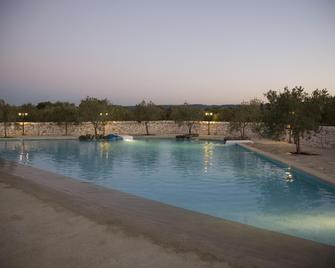 Pignata - Fasano - Pool