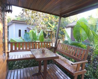 Baan Kamnan Resort - Chiang Khan - Innenhof