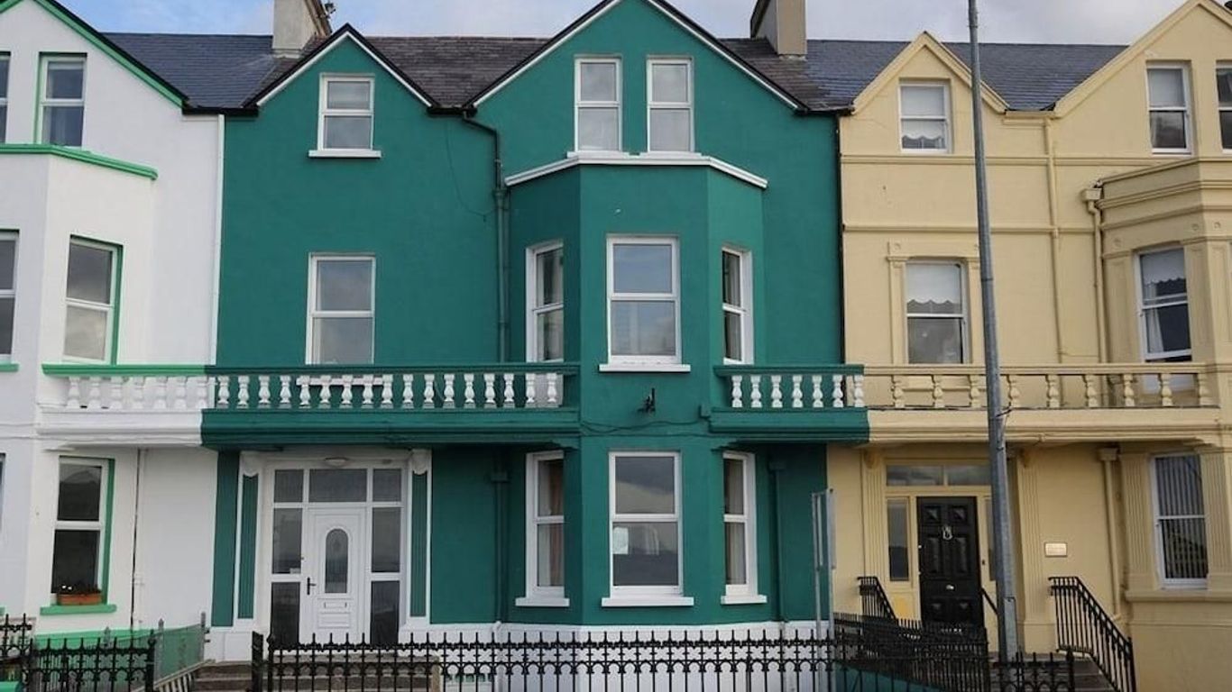 Rolling Wave Guesthouse