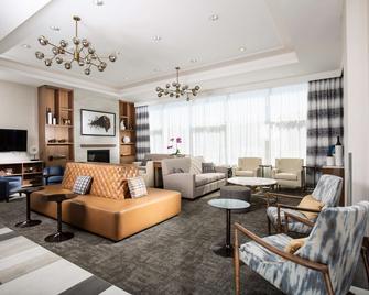 Pomeroy Hotel Fort Mcmurray - Fort McMurray - Obývací pokoj