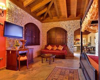 Hotel Porfirio - Zahara de los Atunes - Вітальня