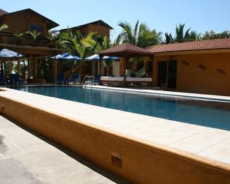 Casa Kau-Kan - Zihuatanejo - Pool