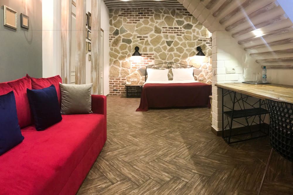 Komilfo Hotel thumbnail 3