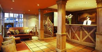 Del Bosque Apart Hotel - Ushuaia - Receptionist