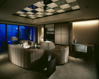 Hotel La Suite Kobe Harborland - קובה - טרקלין
